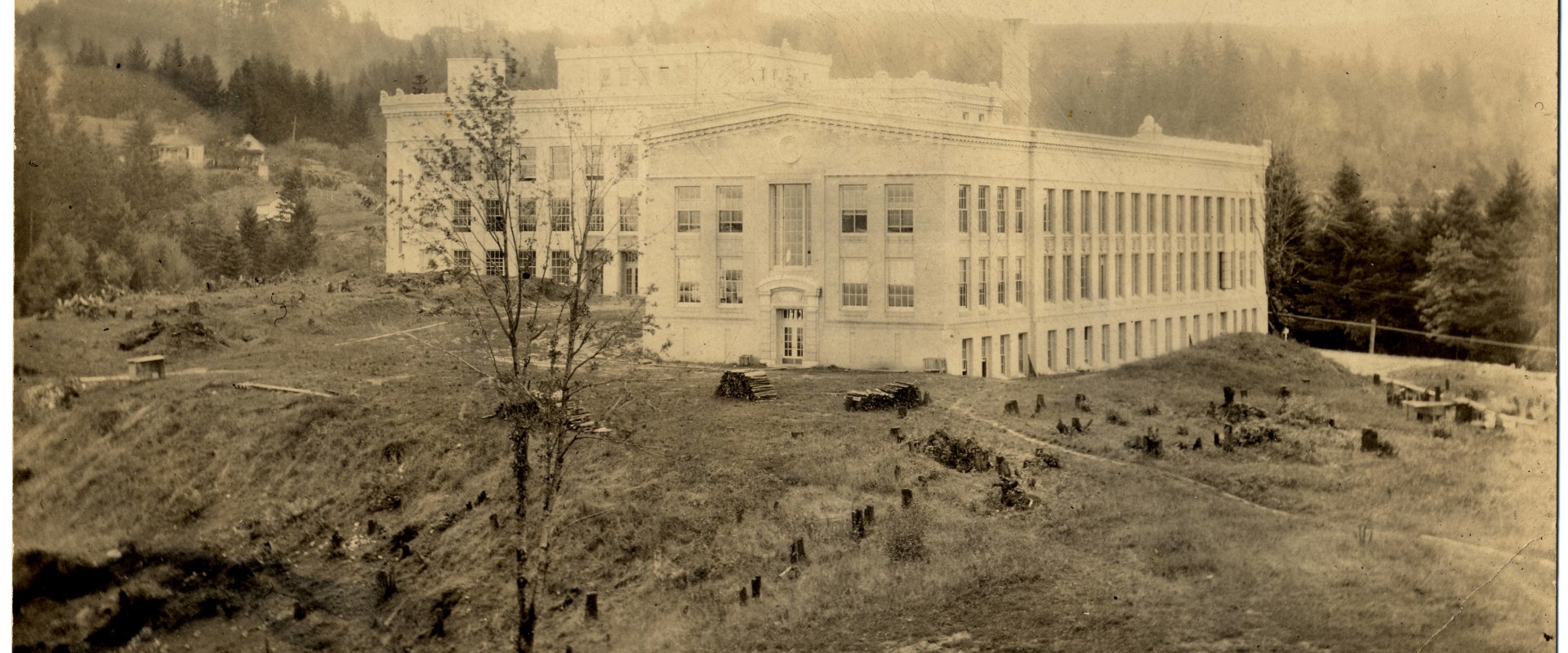 Exploring the School-Based Health Centers in Multnomah County, Oregon